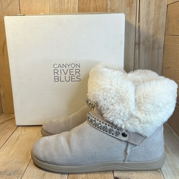 Canyon River Blues Shoes - Women's Canyon River Blues Anita Ivory Leather Boots